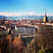 Torino: tra un caffè e un tramezzino, tutte le sfumature dello shopping